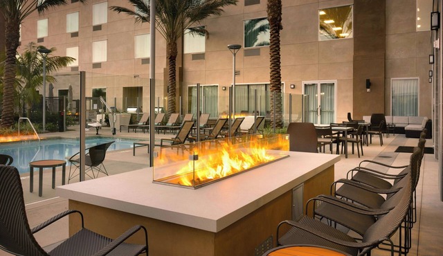 Courtyard by Marriott Los Angeles LAX/Hawthorne