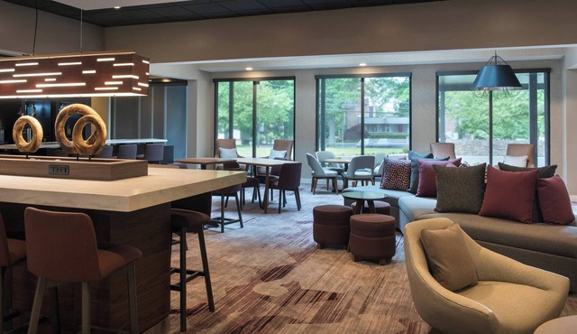 Courtyard by Marriott Lincroft Red Bank