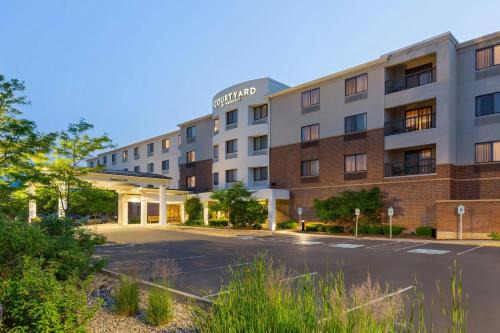 Courtyard by Marriott Madison West/Middleton