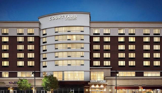 Courtyard by Marriott Newark Downtown