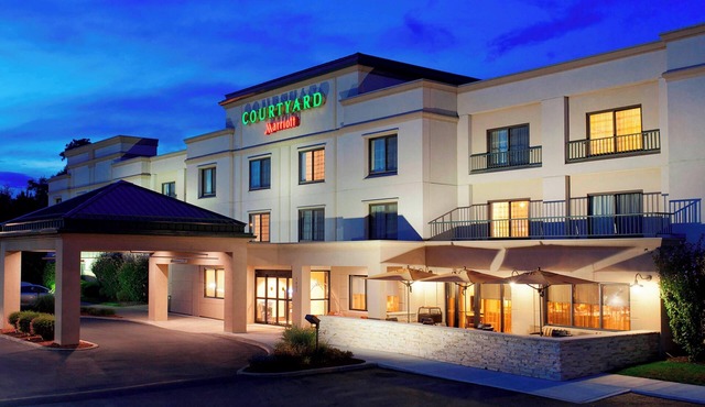 Courtyard by Marriott Newburgh Stewart Airport