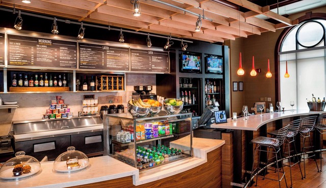 Courtyard by Marriott Norfolk Downtown