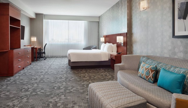 Courtyard by Marriott Ottawa East