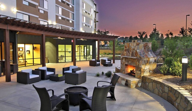 Courtyard by Marriott Raleigh North/Triangle Town Center