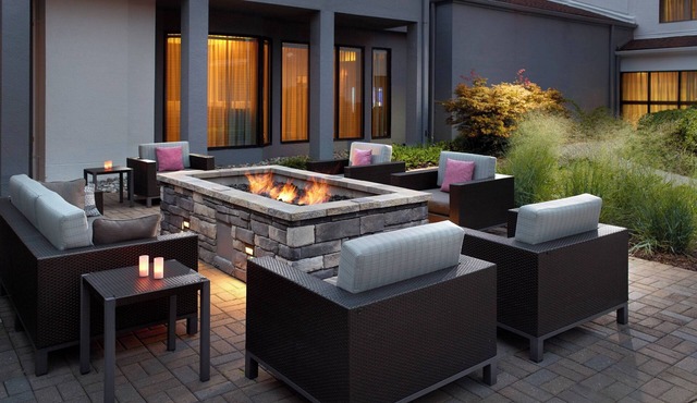 Courtyard by Marriott Raleigh/Cary