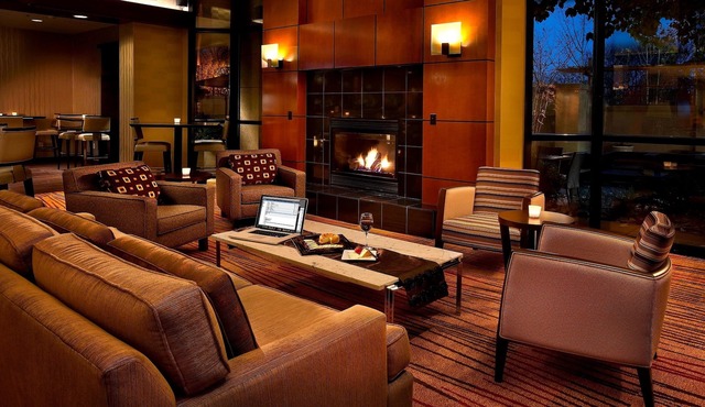 Courtyard by Marriott Seattle Sea-Tac Area