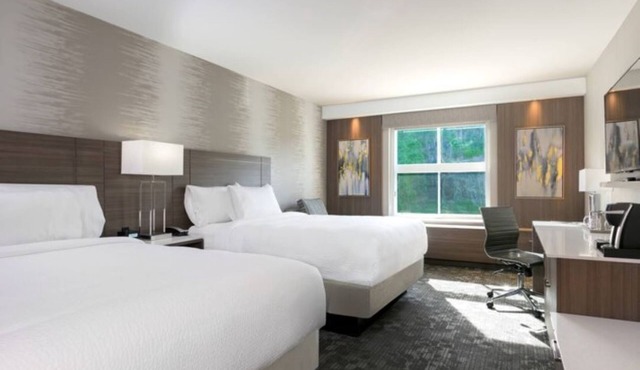 Courtyard by Marriott Edgewater/NYC Area - Stylish & Comfortable