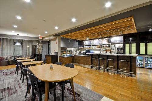 Courtyard by Marriott Jacksonville Airport/Northeast
