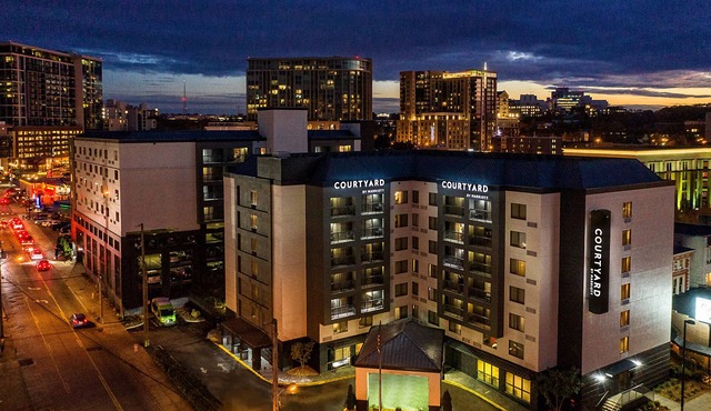 Courtyard By Marriott Vanderbilt-West End