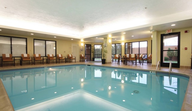 Courtyard Flint by Marriott