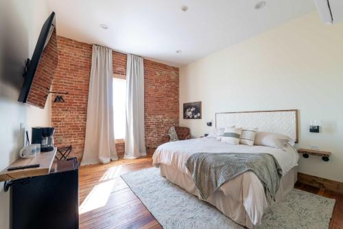 Courtyard King - Room 4