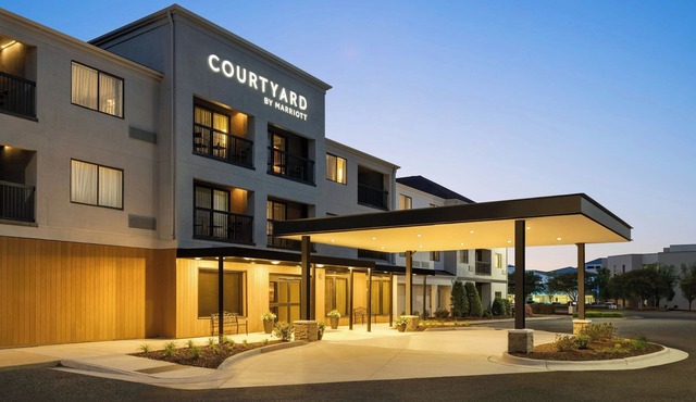 Courtyard Marriott Greenville