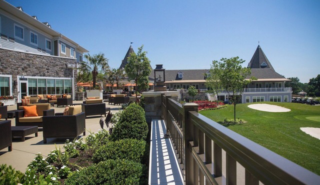 Courtyard Philadelphia Springfield