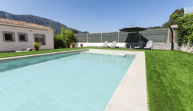 Cova De L'aire - Three Bedroom Villa, Sleeps 6
