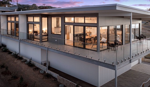 Cove Landing Marina Apartments 2&3 Sleeps 8