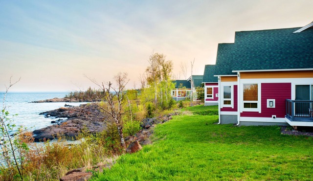 Cove Point Lodge