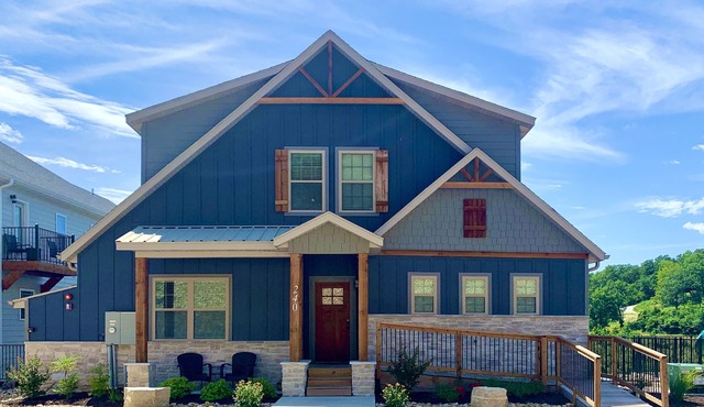 Cove Rock-Poolside LAKEVIEW Pool Table Shuffleboard PingPong Cmty Pools