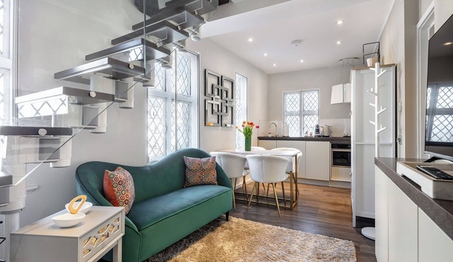 COVENT GARDEN! Walk 2 Leicester Square,Trafagal Square,SOHO