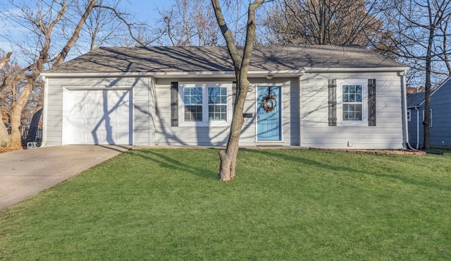 Covered patio, finished basement, amazing location