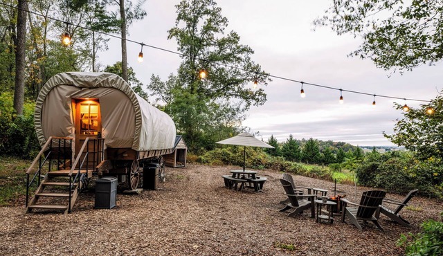 Covered Wagon with Valley View, Sleep 4