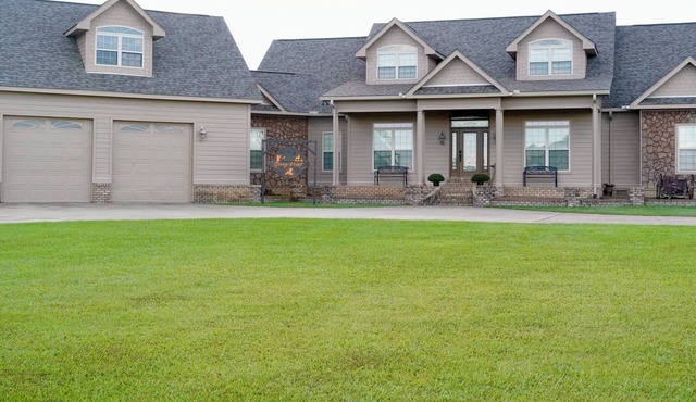 Covey Point offers a cozy space for 12 w/a game room & an outdoor living area!