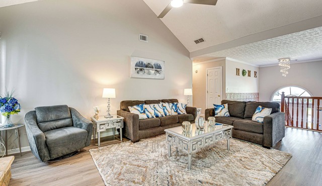 Covington Abode < 30 Mi to Stone Mtn Park!