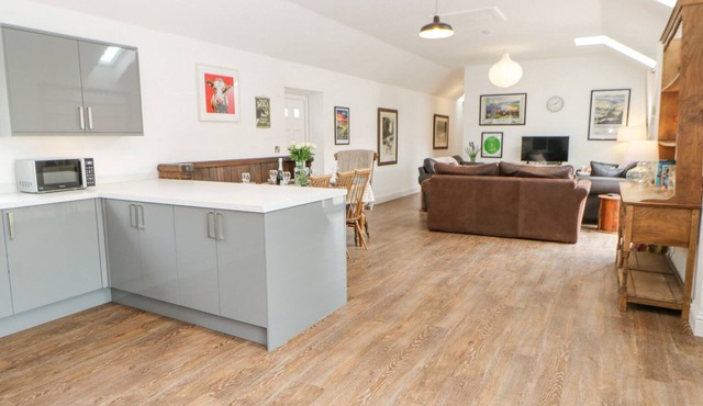 COW CORNER, family friendly, with a garden in Northallerton