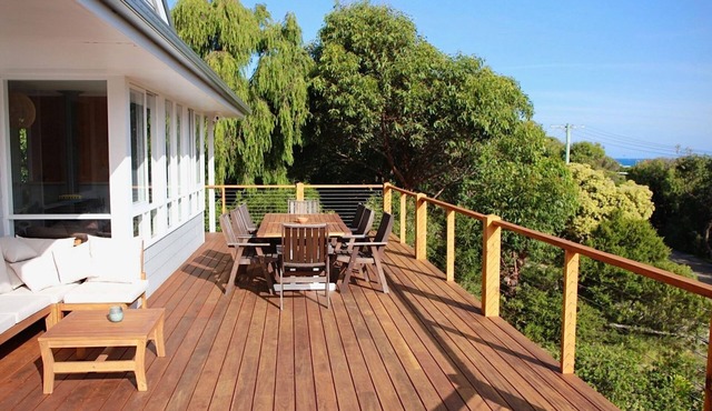 Cowallinga - a hop, skip and jump to Fairhaven SLSC and beach