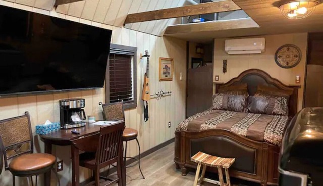 Cowboy Cabin Wild West 40