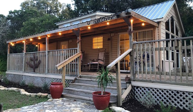 COWBOY CABIN with Lake Access & Views - perfect for a weekend getaway