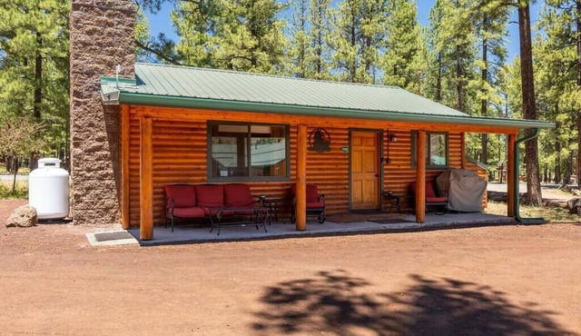 Cowboy Casita (Cabin 102)