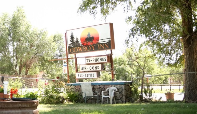 Cowboy Inn