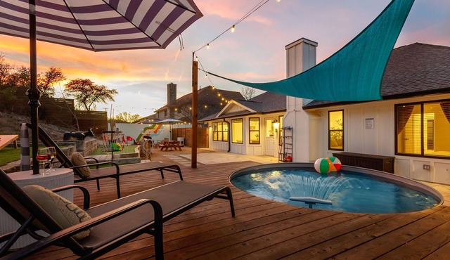 Cowboy Ridge - Luxe & Serene Gem: Heated Pool - Games - Fire Pits - Sleeps 12