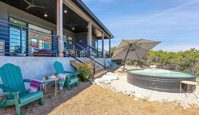 Cowboys and Dreamers, Pool, Stunning Views