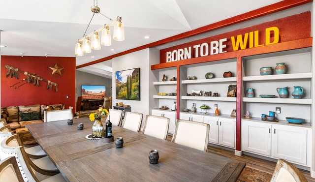 Cowboys & Roses - Wine Country Home w/Game Room, Hot Tub & Views - Dogs Welcome!