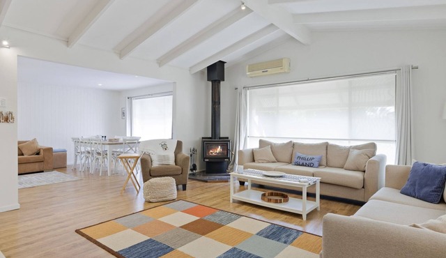 Cowes Cottage - short walk to the main street