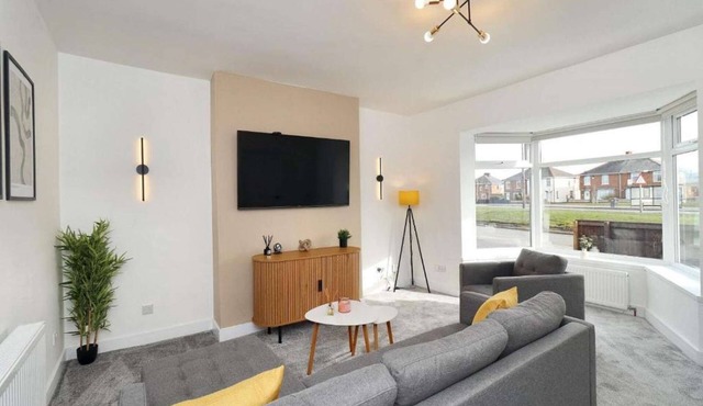 Cowpen Lodge Stylish home in Billingham