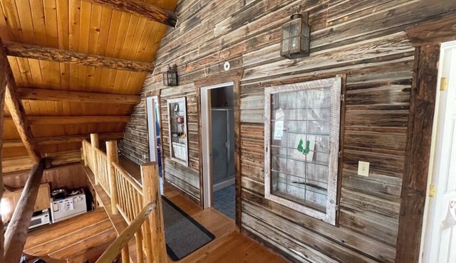 Coychar Salmon Fly Cabin- Located on the Big Hole River