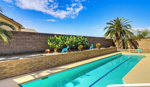 'Coyote Casa' w/Mtn Views in Tuscon Desert Oasis