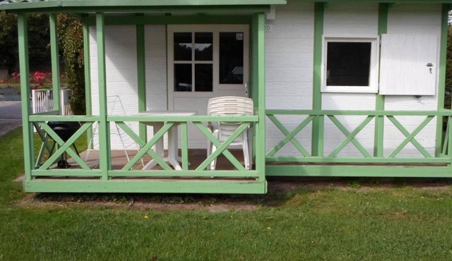 Cozy chalet with terrace and garden