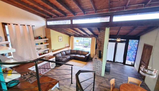 Cozy Cabin with Terrace, Panoramic View, Fireplace and a wood jacuzzi