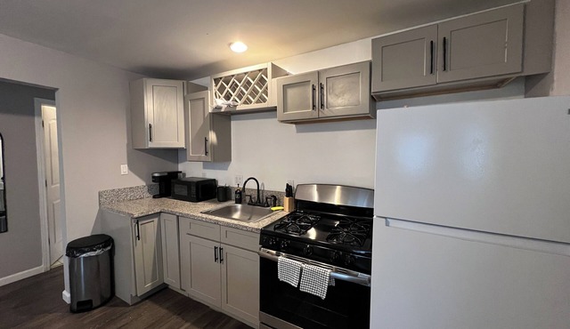 Cozy 1-Bed 1-Bath Zen Stay