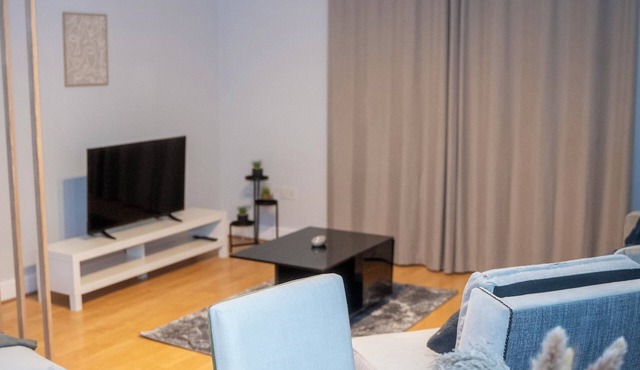 Cozy 1 Bed in Canary Wharf - Near Excel & Greenwich With Gym Access