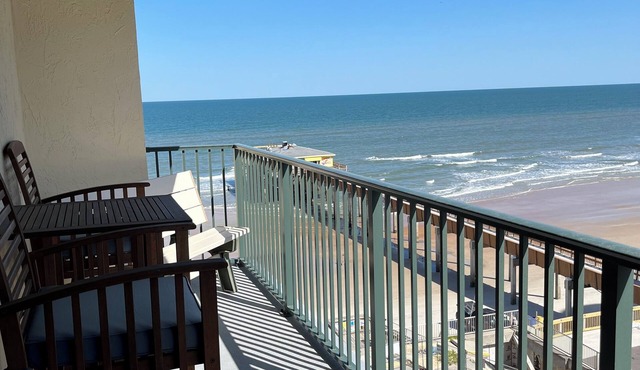 Cozy 1-bedroom condo with AC, WiFi, and Pool in Daytona Beach Shores, Florida.