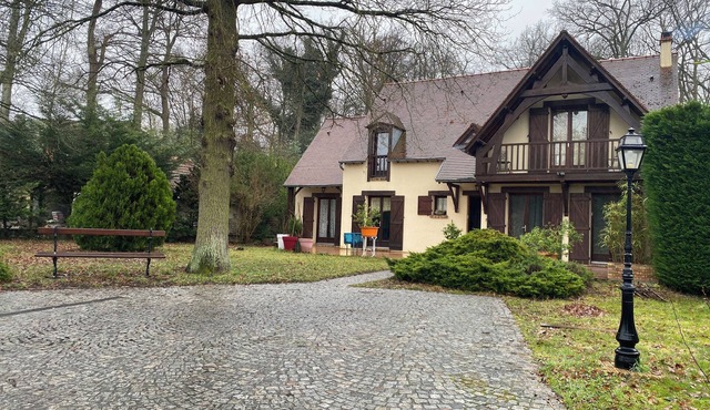 Cozy 1-bedroom house in amazing Villebon sur Yvette with AC