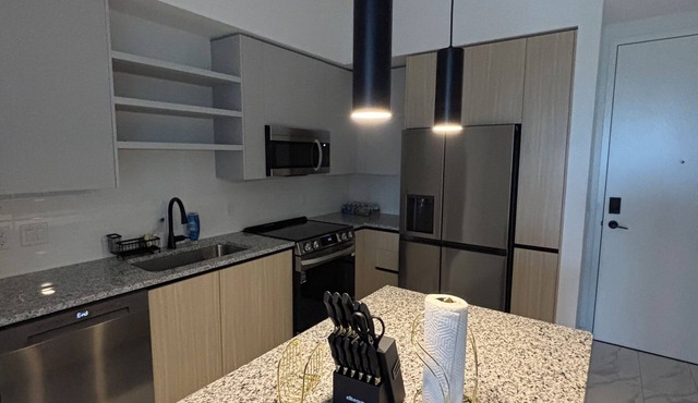 Cozy 1-bedroom apartment with AC in fabulous North Miami Beach