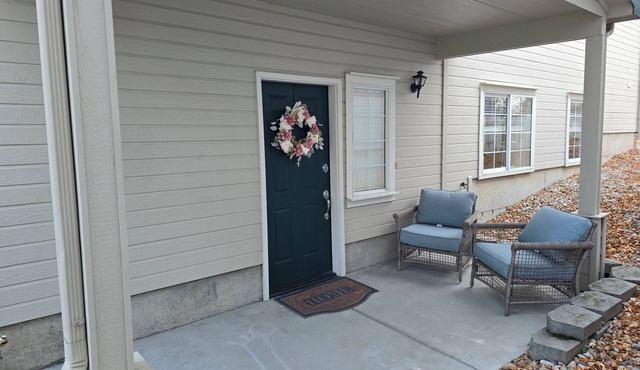 Cozy 1-bedroom 1 bath in charming SE Boise within a mile to BSU Campus