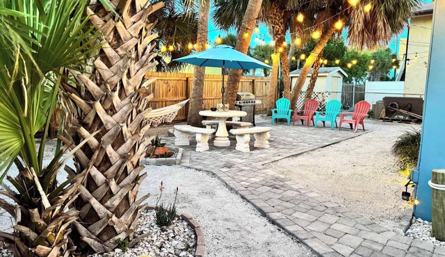 Cozy 1-bedroom Apartment only Steps From the Beach & Rocket Launches Unit #2