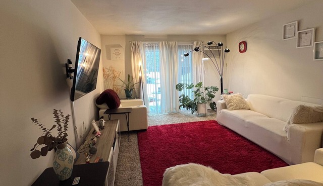Cozy 1-bedroom apartment on Long Island, close to the beaches