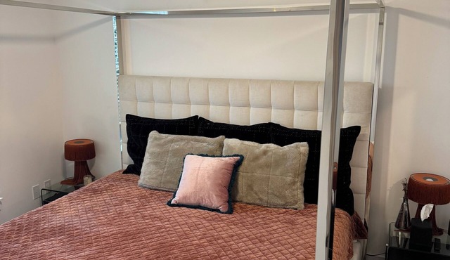 Cozy 1-bedroom apartment in serene Lawrenceville with WiFi, fitness room